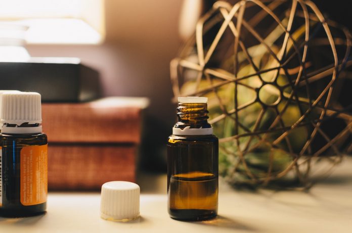 Aceite esencial alcanfor